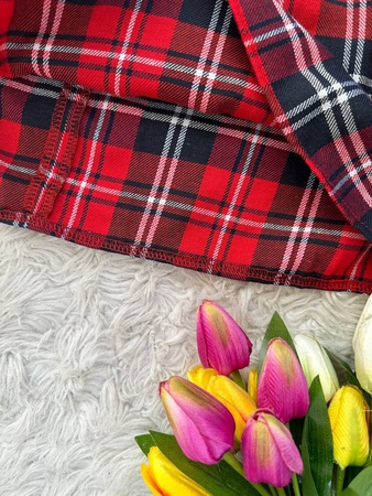 Красное платье для девочек в клетку