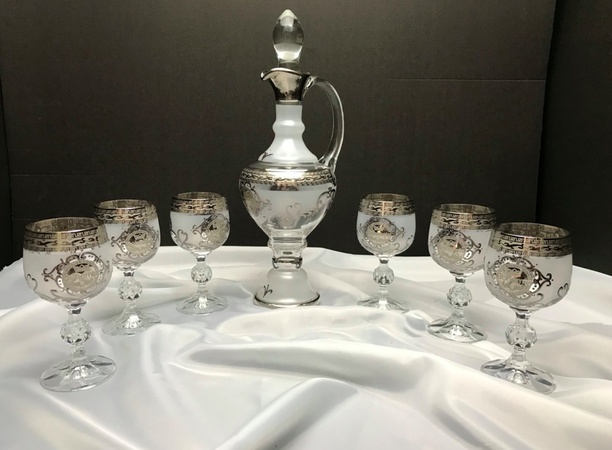 Чешский хрусталь, стекло и фарфор.