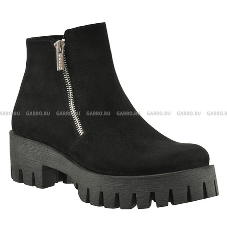 靴子5002黑色，天然绒面革