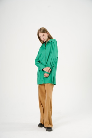 القمصان خضراء