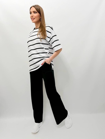 Базовый костюм в полоску