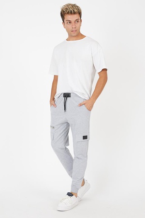 Fermuar ve kapak detaylı eşofman altı