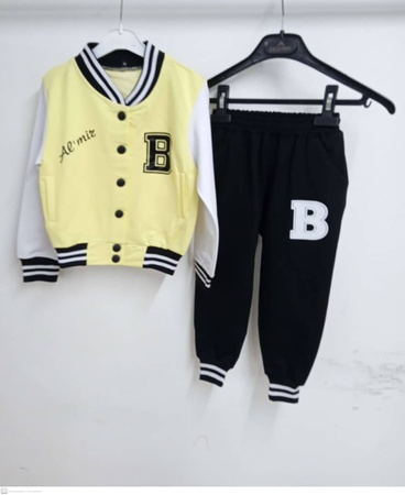 适合 3 至 7 岁儿童的两股飞行员夹克