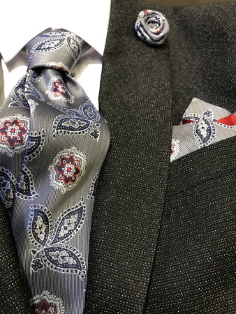 Мужской галстук и бабочка