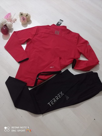 СПОРТИВНЫЙ КОСТЮМ