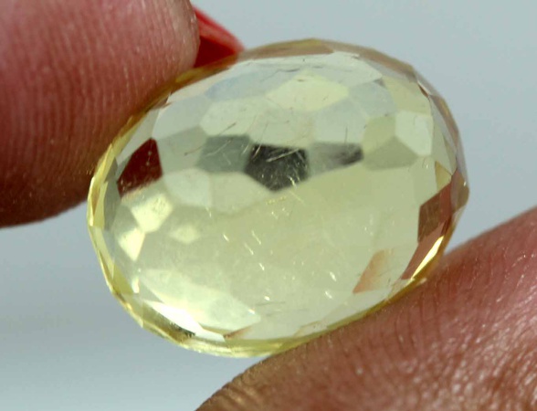 Certified Natural  Ceylon Canary Yellow Sapphire VS Clarity Oval gemstone