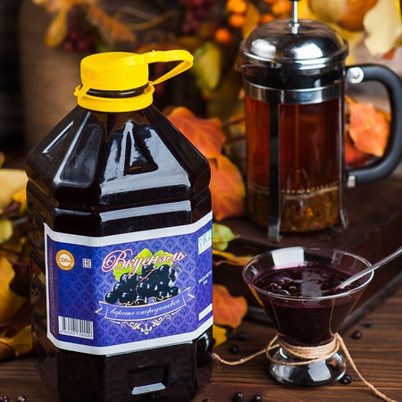 مربى الكشمش بالجملة مباشرة من TM Vkusnel.