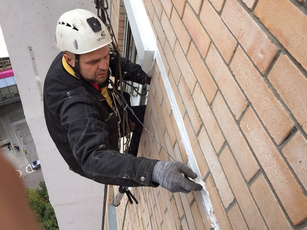 Однокомпанентный полиуретановый герметик Сазиласт 13