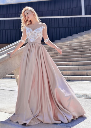 Ariel<br> Saten etekli gelinlik Anna RosyBrown