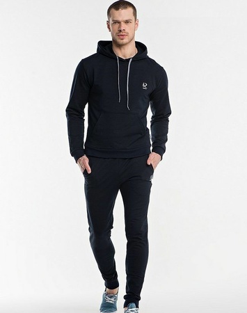 Спортивные костюмы