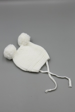 ТРИКОТАЖ САЛОНИКИ ТРИКОТАЖ ИЗ ПРЯЖИ С ДВОЙНЫМИ ПОМПОНАМИ BABY Bean