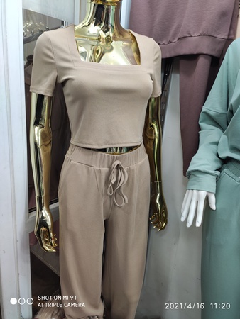 Спорт костюм