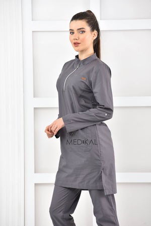 Müslüman tıbbi kadın takım elbise