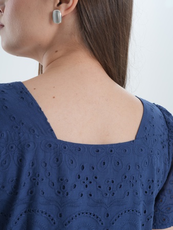 Kadınların elbisesi