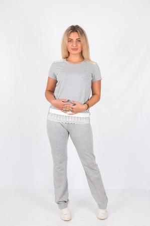 Трикотажные комплекты и костюмы