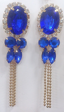 брошь на булавке