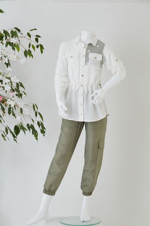 Рубашка с длинным рукавом и капри