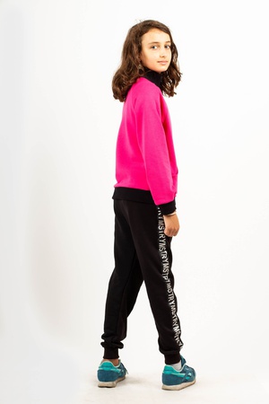 Sweatshirt raspberry with a snake Yumster YF.22.09.002