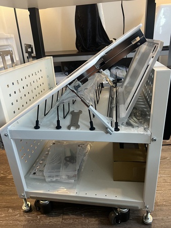 10-игольная домашняя вышивальная машина Brother PR1055X, СОВЕРШЕННО НОВАЯ, аксессуары + стол