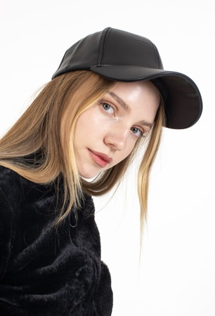 Кожаная Кепка