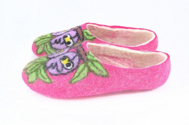 Домашние тапочки «Веселые сливы»