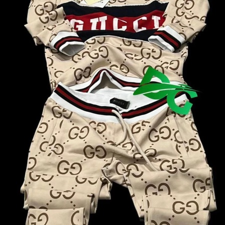 МУЖСКИЕ КОСТЮМЫ