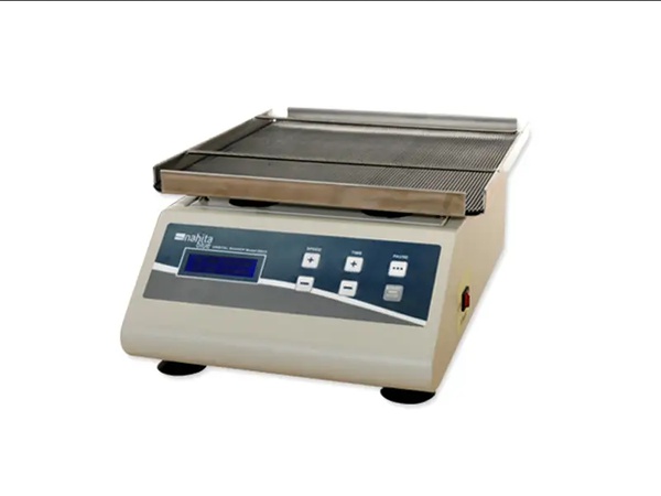 Цифровой орбитальный шейкер 685/2