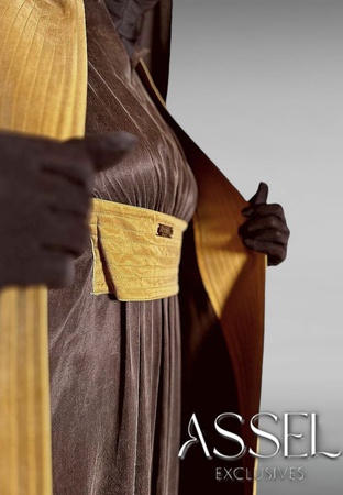 Абая Сайида Аль Хурра Золото и коричневый