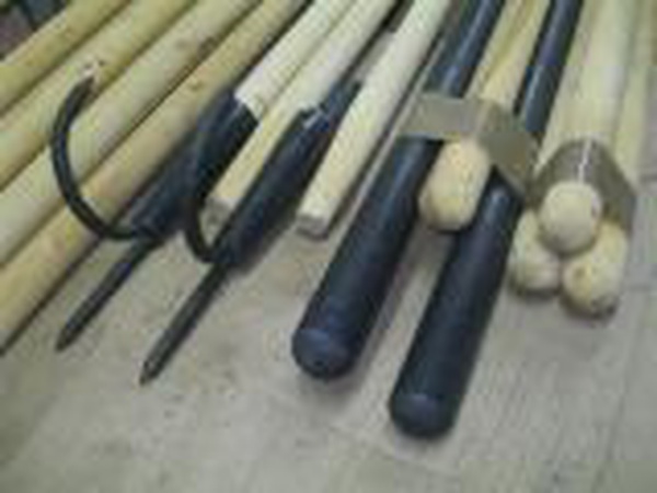 Древко черенок багровище для опорного инструмента багра рогача ДИН-61-3КП