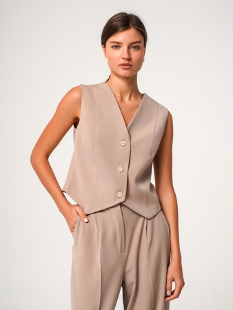 Костюм брючный с жилеткой