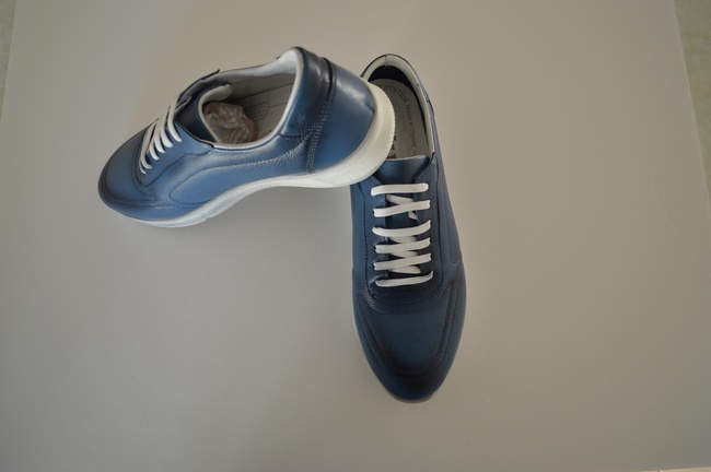 ГОРНАЯ СПОРТИВНАЯ КОЖАННАЯ ОБУВЬ 571