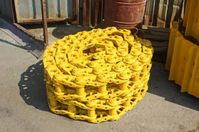 Запасные части для гусеничных тракторов, бульдозеров и экскаваторов