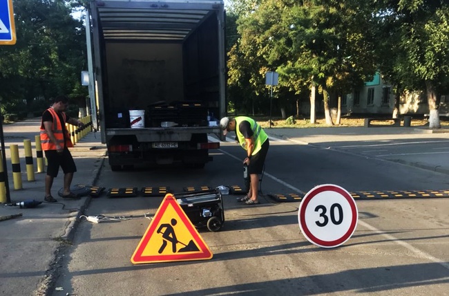 Лежачий полицейский ЛП650 (650х500х52мм)