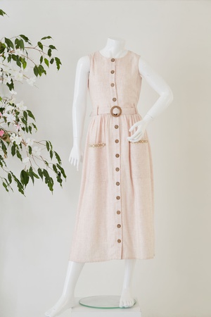 Kolsuz Düğmeli Elbise