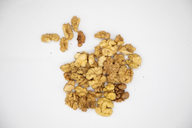 Lieferung von usbekischen Nüssen (Walnüssen)