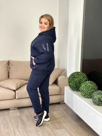 بدلة رياضية من قطعتين