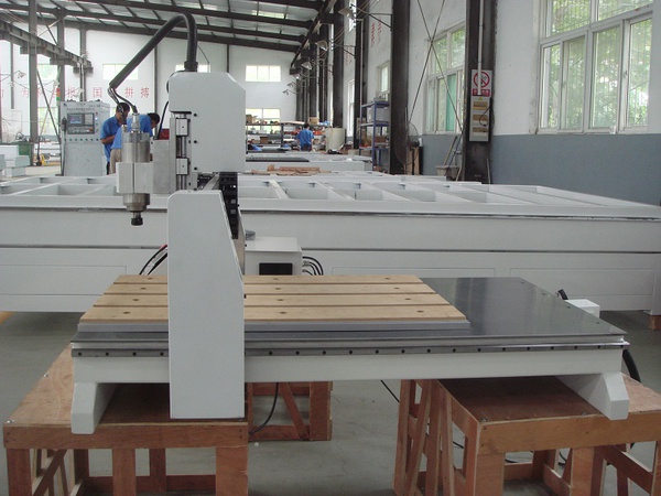 ЧПУ (CNC) ФРЕЗЕРНЫЙ СТАНОК ADVERCUT K6090T