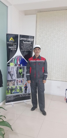 Костюм рабочий. Сфера деятельности различная. Ткань смесовая. Возможны варианты пошива по вашему техническому заданию.