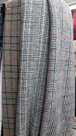 Tweed houndstooth pattern