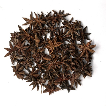 Бадьян (анис звездчатый)