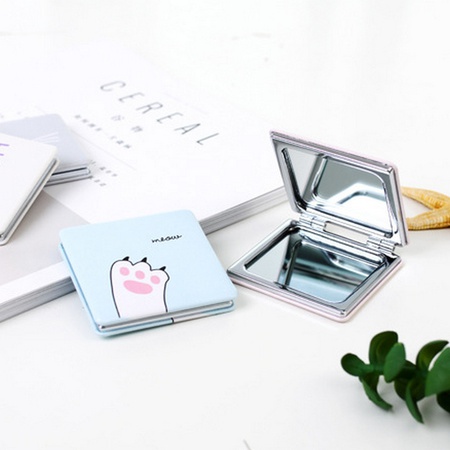 Çok renkli vinil kaplamalı katlanır kare çift cep aynası