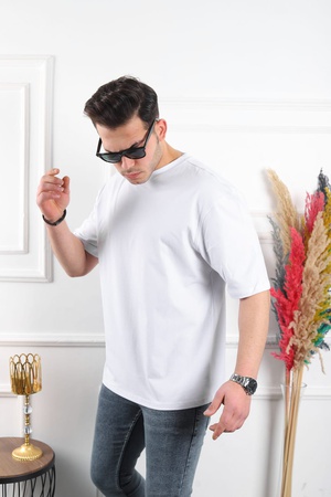 Мужская футболка оверсайз