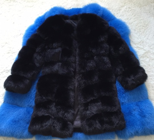 Kutup tilkisi için uzun kürk manto (eko-ceket)