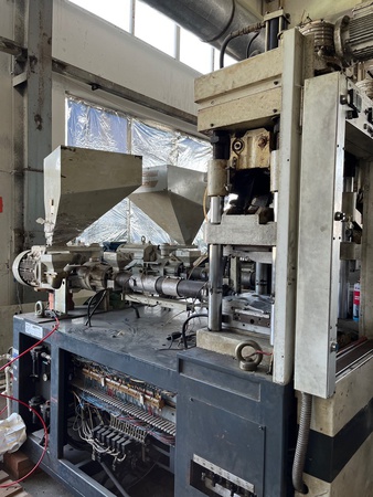 Литьевой станок MAIN Group (установка под восстановление)