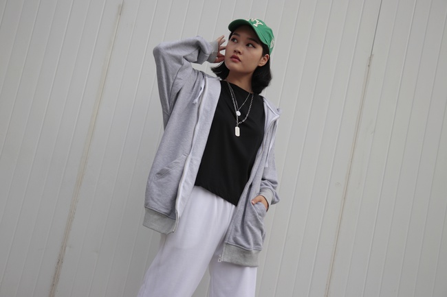 Оверсайз толстовки на замках