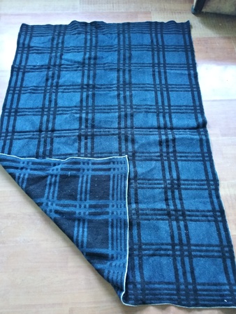 Шерстяные и полушерстяные одеяло