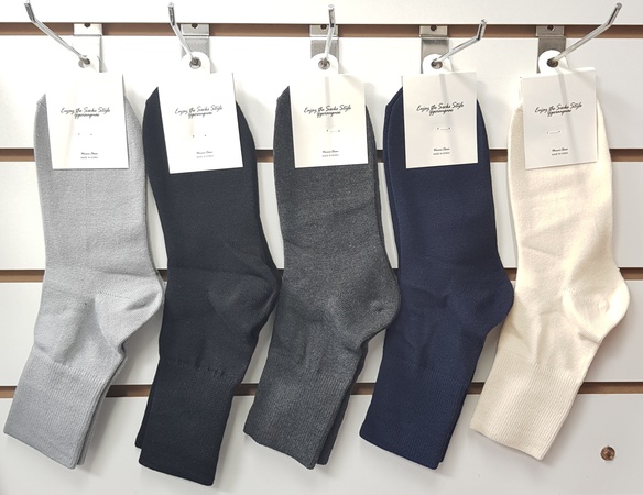 Women's / teen socks