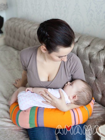 Подушка Путешественница, разноцветная