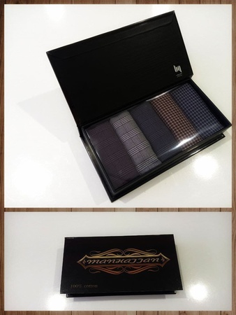 女士和男士手帕（染色纱、印花布、专用马球、府绸）- 59331