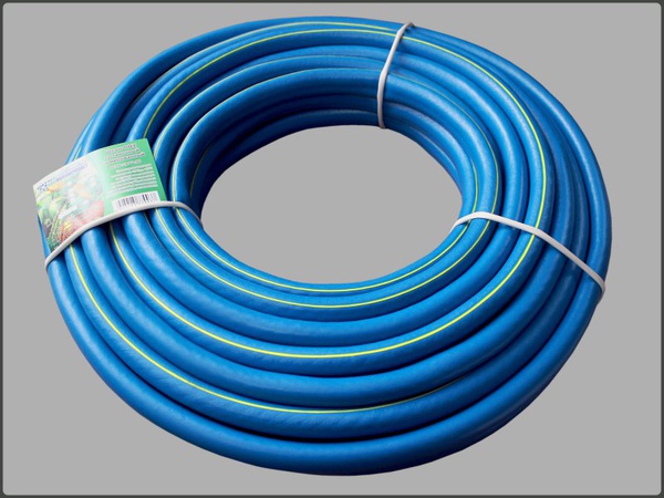 Bewässerung von PVC-Schläuchen